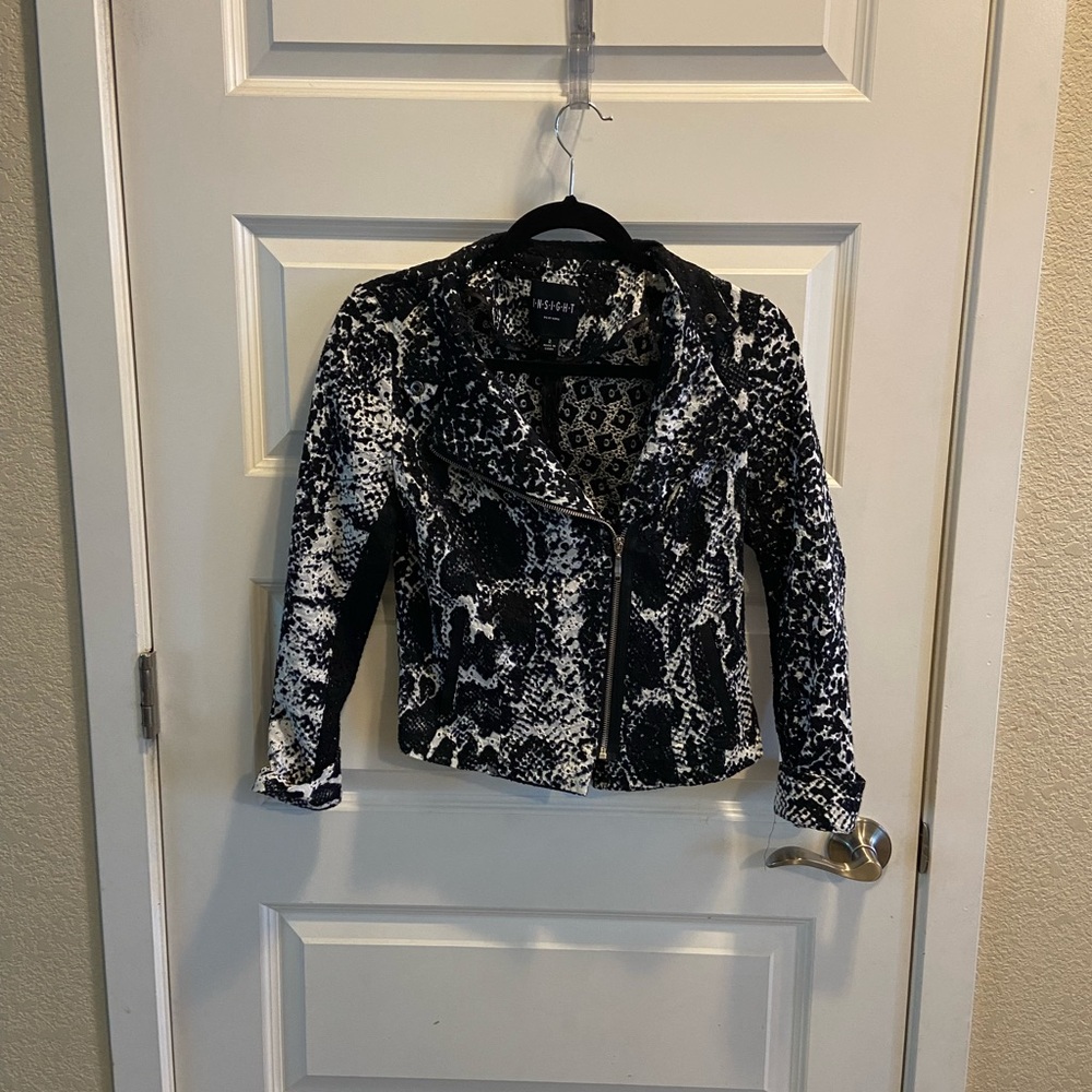 Black and white Blazer